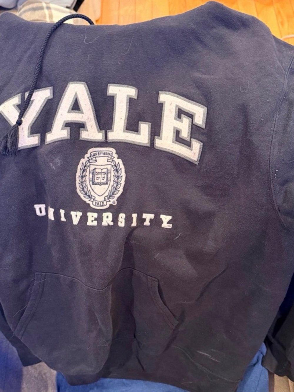 🔥 Men’s Large Yale University Hoodie – Navy Blue College Sweatshirt 🔥